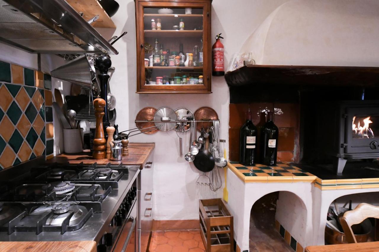 La Cachette Du Comte Bed & Breakfast Montfort-sur-Argens Bagian luar foto